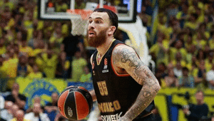 Anadolu Efes, ABDli basketbolcu Mike Jamesi transfer ettiğini açıkladı