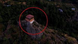Ünlü filmin çekildiği meşhur ev satılığa çıktı İlçenin sembolü oldu