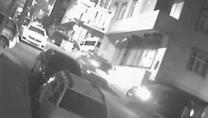 İstanbulda korku dolu anlar Araçtan rastgele ateş açtılar