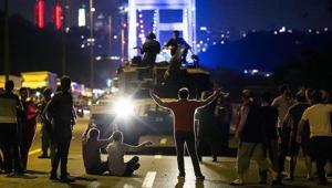 Siyasilerden 15 Temmuz mesajları: Kahramanlık destanı yazıldı