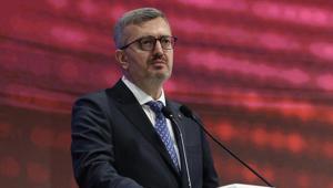 İletişim Başkanı Duran: 15 Temmuz 10. Yıl Hatıra Rozeti milli birlik ruhunu simgeliyor