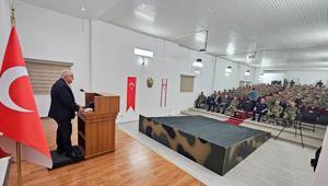 Bakan Gülerden KKTC 14. Zırhlı Tugay Komutanlığına ziyaret