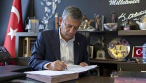 Son dakika... Özgür Özelin partisinin ismi ve logosu belli oldu
