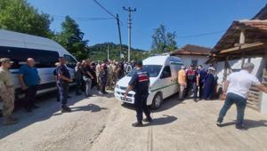Düzce kan donduran olay Tartıştığı ağabeyini bulamayınca yengesini öldürdü