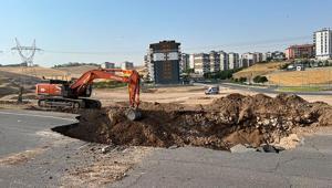 Batmanda ana isale hattının geçtiği yol çöktü