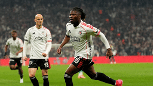 Eski Beşiktaşlı El Bilal Toure imzayı atıyor İşte yeni adresi