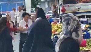 Beyoğlunda semt pazarında akılalmaz olay Meyve-sebze seçme tartışması kanlı bitti