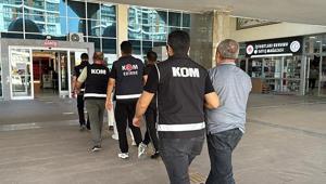 Tutuklamaya giderken söyledikleri şaşırttı Adliye önünde dikkat çeken diyalog