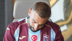 Trabzonspor yıldız transferi Mohamed Salah için imza töreni düzenliyor