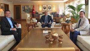 Bakan Ersoy ile Acun Ilıcalı bir araya geldi