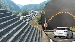 Bolu Dağı Tünelinde araç yangını Ankara yönüne ulaşım durdu