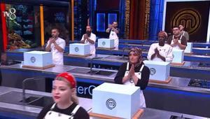 ANA KADRO BELLİ OLDU MASTERCHEF 2026 ana kadroya giren 20. ve son yarışmacı kim oldu MasterChef 8 Ağustos ana kadroya giren son yarışmacı ve 20 yarışmacının tamamı...
