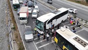 Son dakika... İstanbulda yolcu otobüsü, İETT otobüsüne çarptı: Yaralılar var