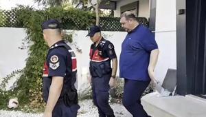 CHPde deprem Menderes Belediye Başkanı İlkay Çiçek istifa etti