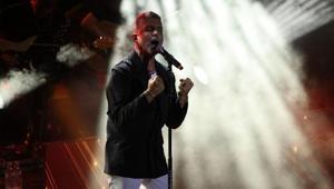 Bursa Festivali’ne Özcan Deniz damgası Final gecesi ayakta alkışlandı