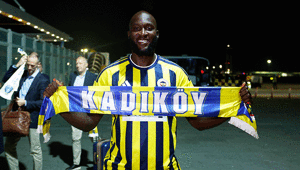 Fenerbahçede yeni transfer Romelu Lukaku için imza töreni