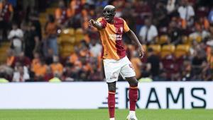 Galatasarayda Victor Osimhenden transfer sorusuna cevap İşime odaklanmış durumdayım