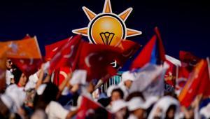 İzmirde CHP ve diğer partilerden 500 kişi AK Partiye katıldı