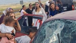 Erzurum’da düğün konvoyu hafriyat kamyonuyla çarpıştı: 2 ölü, 4 yaralı