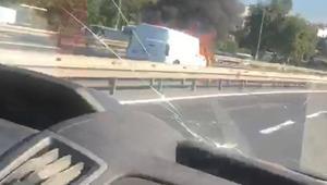 Fatihte araçta yangın Avrasya Tüneli istikameti trafiğe kapatıldı