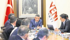 ‘YENi’ üyeler 300 bini geçti