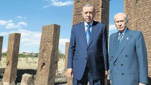 Ahlat’ta başladı yeni mesaj geliyor