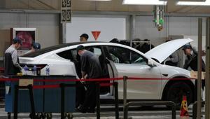 Çinde kapı kolları yüzünden yaklaşık 3 milyon Tesla geri çağrılıyor