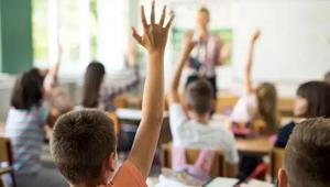 Öğretmenler seminerin ilk haftasını çevrim içi olarak yapacak