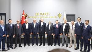 Gölbaşında CHPden istifa eden 6 meclis üyesi AK Partiye geçti