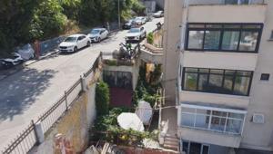 Şile’de görenleri şaşırtan 8 daireli bina Üzerinden yol geçiyor