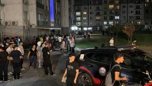 Esenyurt’ta site otoparkında araç yangını Dumandan etkilenen 27 kişi hastaneye kaldırıldı