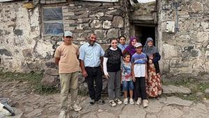 9 kişilik aile tek odada yaşıyordu Hayatları 10 günde değişti