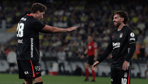 Milliyet yazarlarından Beşiktaşa övgü yağmuru Kartalın pençesi Vlahovic