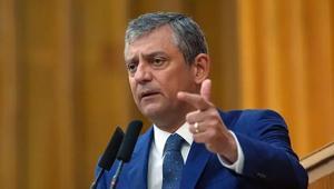 Cumhurbaşkanı Erdoğana yönelik sözleri nedeniyle Özgür Özele 800 bin TL tazminat