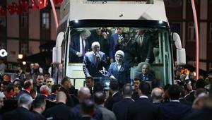 Cumhurbaşkanı Erdoğan baba ocağı Güneysuda vatandaşlarla bir araya geldi