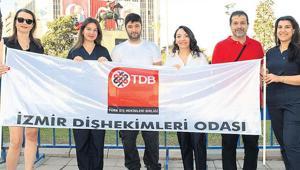 İZDO üyeleri Zafer Yürüyüşü’ne katıldı