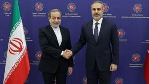 Dışişleri Bakanı Hakan Fidan İranlı mevkidaşı Arakçi ile telefonda görüştü