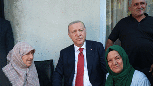 Cumhurbaşkanı Erdoğan, Rizede komşularını ziyaret etti