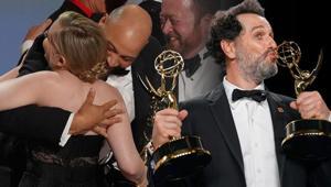 Emmy Ödülleri sahiplerini buldu Widows Bay ve Matthew Rhys tarihe geçti