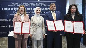 Kadınlar İçin Yapay Zeka ve Dijital Güçlenme İşbirliği Protokolü imza töreni düzenlendi