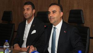 Bakan Kacır Diyarbakırda konuştu: Türk, Kürt, Arap, bizler bu coğrafyanın ev sahibiyiz