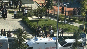 Başakşehirde sokak ortasında dehşet 2 kişi silahlı saldırıda yaralandı
