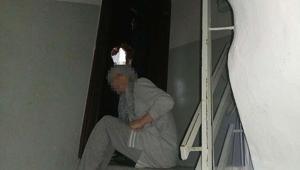 Komşusunun kapısını matkapla deldi Yaşadığı korkuyu böyle anlattı: Evden çıkamaz hale geldiler