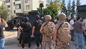 Yakalanacağı anladı, eline el bombası alıp kendisini eve kilitledi Kentte hareketli dakikalar