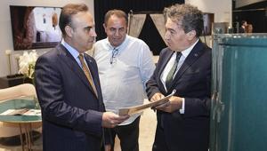Bakan Kacır, Furnishings&Design Istanbul fuarını ziyaret etti