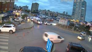 Başakşehirde ambulansa yol vermeyen sürücüye 466 bin lira ceza