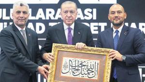 BM salonunda soykırım şebekesine tokat indi