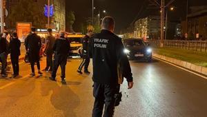 Motosiklet yolun karşısına geçmeye çalışan çocuğa çarptı: 2si ağır, 3 yaralı