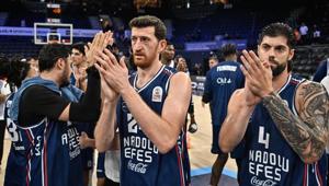 Kızılyıldız-Anadolu Efes Euroleague maçı sonucu Kızılyıldız-Anadolu Efes basket maçını hangi takım kazandı