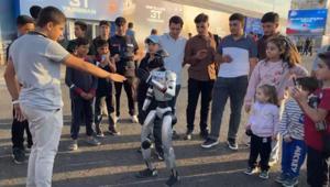 Robot Canikman yoğun ilgi görüyor